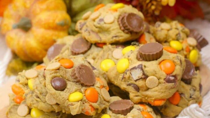 Reese’s Pumpkin Chocolate Chip Cookies