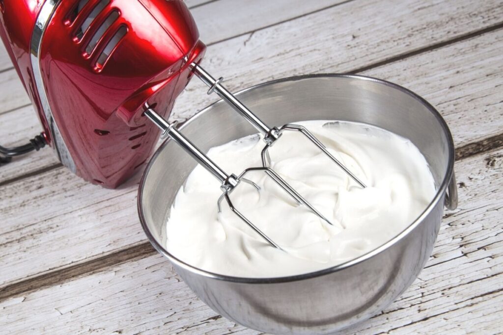 Homemade-Whipped-Cream