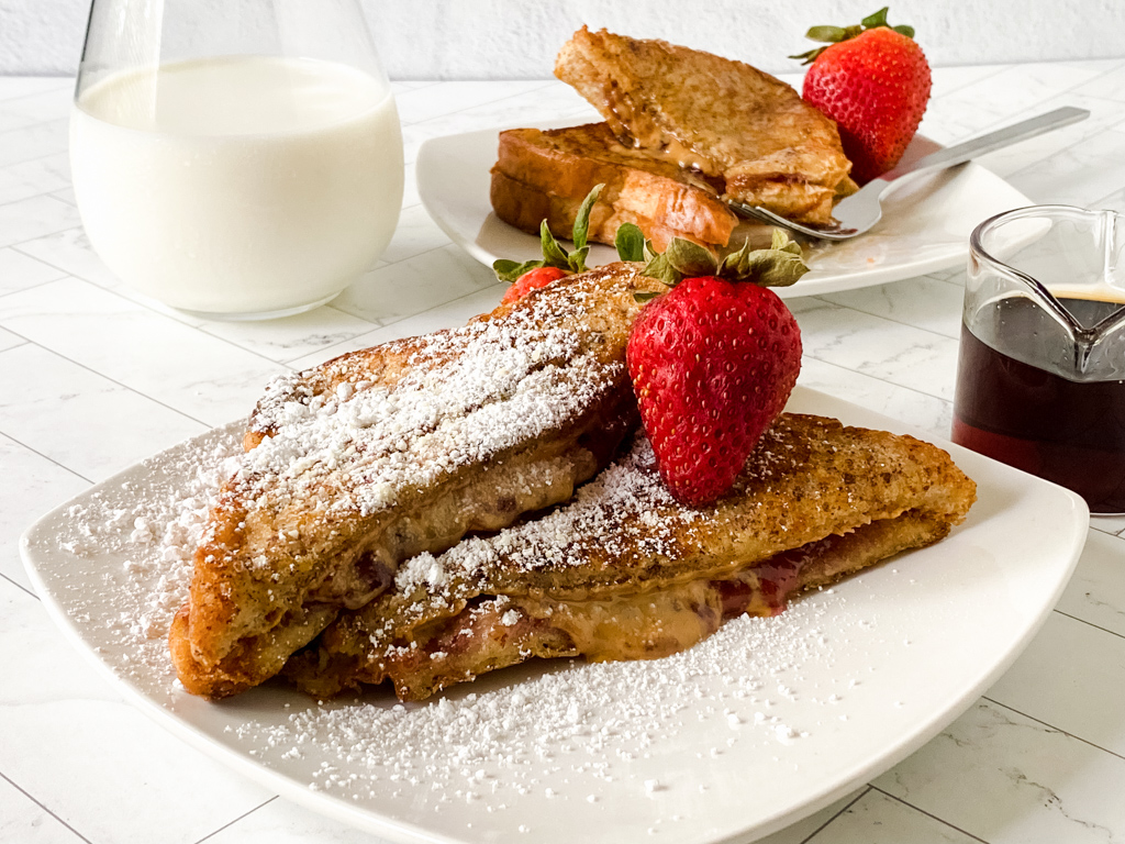 DOUBLE DIP FRENCH TOAST RECIPE (STUFFED WITH PEANUT BUTTER AND JELLY