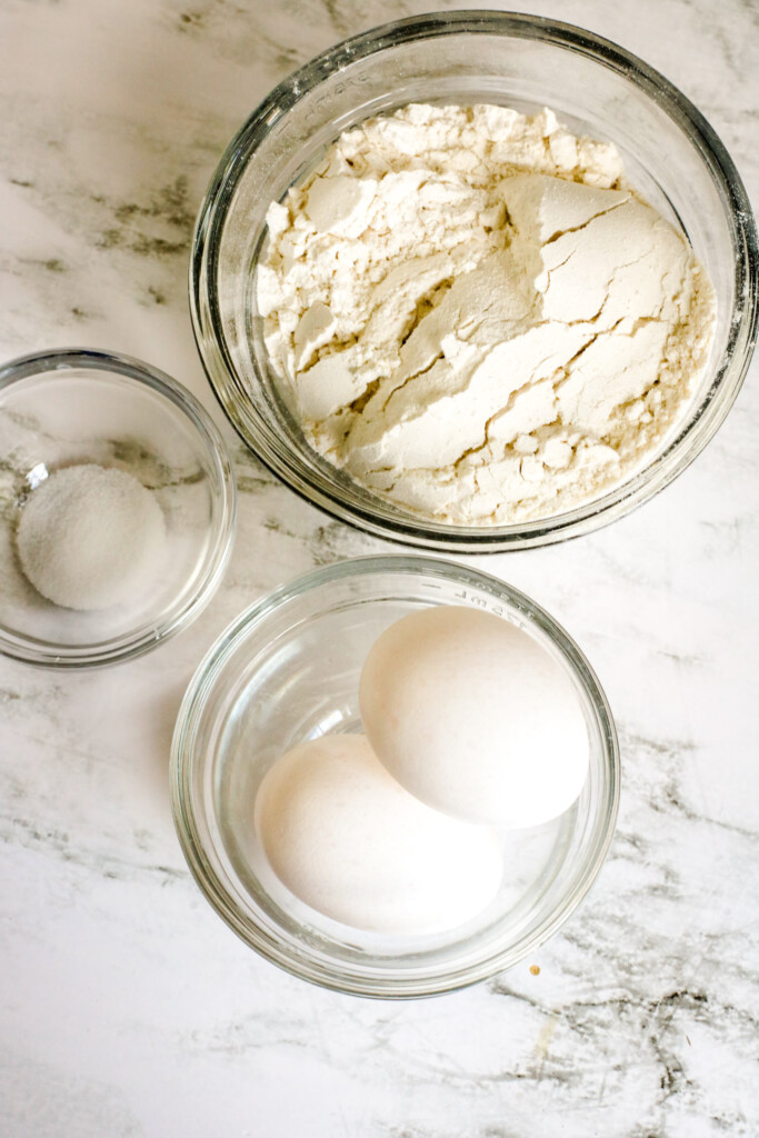eggs and flour for homemade pasta without machine